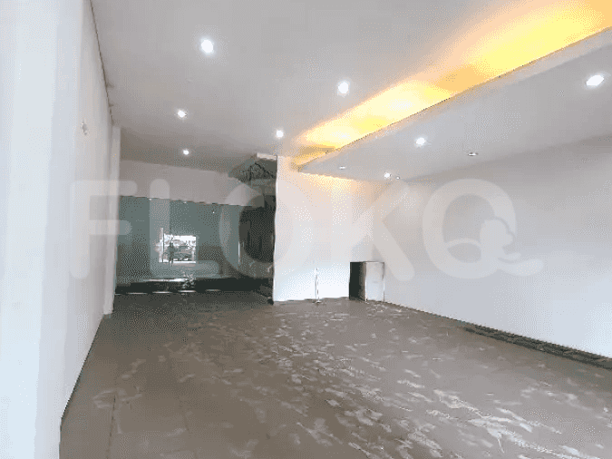 585 sqm, shophouse for rent in Raya Sudirman, Tangerang - RKRad3 4