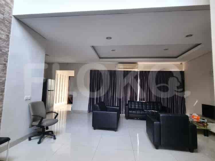 Disewakan Rumah 4 BR, Luas 215 m2 di Greenwich Park, BSD - RHA1a5 5