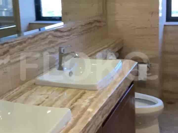 Rent 3 Bedroom on the 20th Floor of District 8 Apartment: Flokq 6