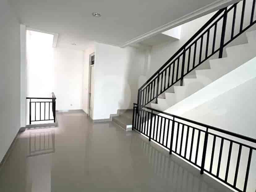 Disewakan Ruko Luas 299 m2 di Jalan Osaka Boulevard, Tangerang 4