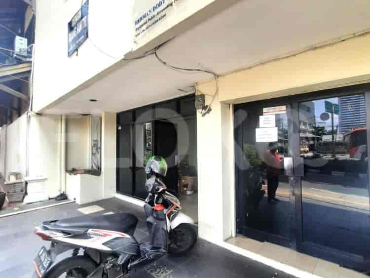 Disewakan Ruko Luas 75 m2 di Kebayoran Lama, Blok M - RKR480 1