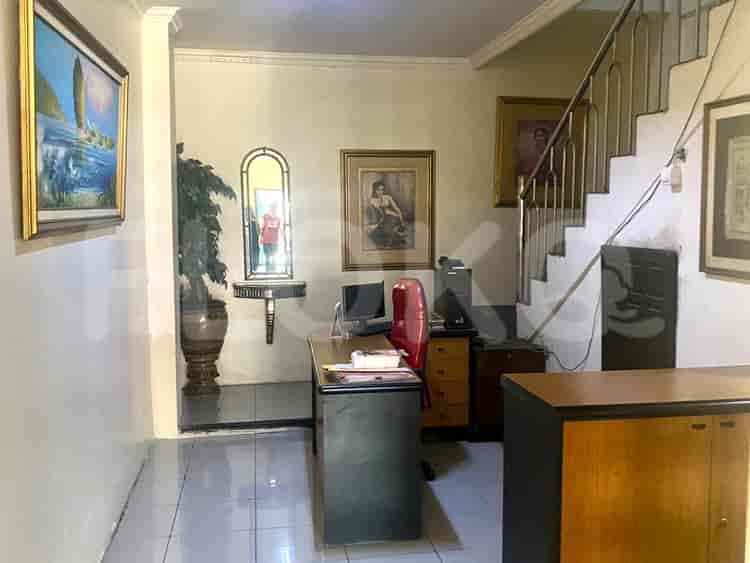 Dijual Ruko Luas 202 m2 di Jalan Raden Saleh, Menteng - RKS8d3 6