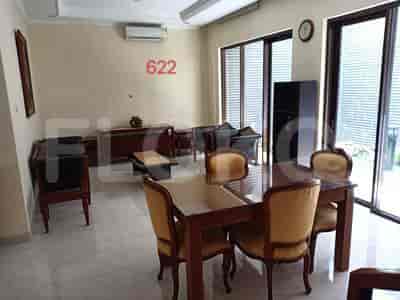 Disewakan Rumah 4 BR, Luas 250 m2 di Jl. Mendawai, Blok M - RHA7e0 2