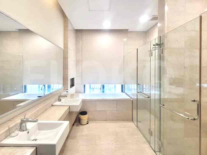 APAc104b 10th Floor | 3BR Furnished Apartment for Sale, Senopati Suites 5