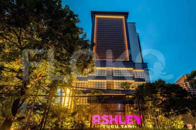 ashley tt ov2_nw.jpg