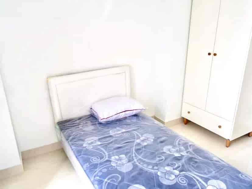APA766d7 Lantai 18 | Apartemen 1BR Furnished, Cikokol 2