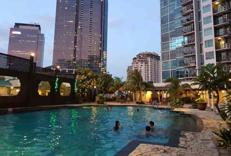 Swimming pool bellagio residence