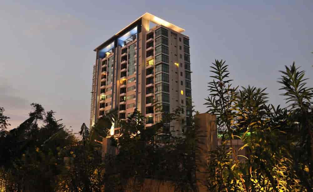 Gedung Hamptons Park