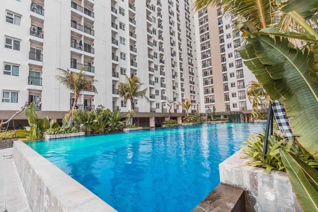Kolam renang Cinere Resort Apartemen