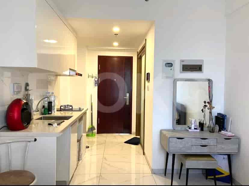 APAe930d 37th Floor | Furnished 1BR Apartment for Sale, Alam Sutera 3