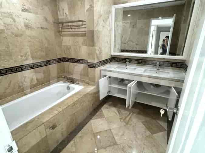 APAdb141 Lantai 13 | Dijual Apartemen 4BR, Thamrin 10