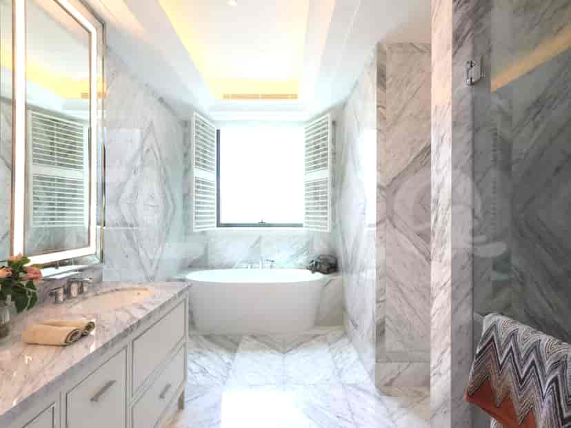 APAfe97c 10th Floor | Furnished 3BR Apartment Sale, Setiabudi 6