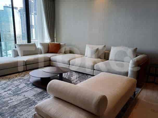 Tipe 3 Kamar Tidur di Lantai Menengah untuk disewakan di The Pakubuwono Menteng Apartemen - fme89e 1