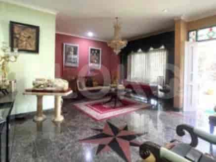 RHASefe | House in Cinere for Sale with 6 Bedrooms | 2 Floors 3