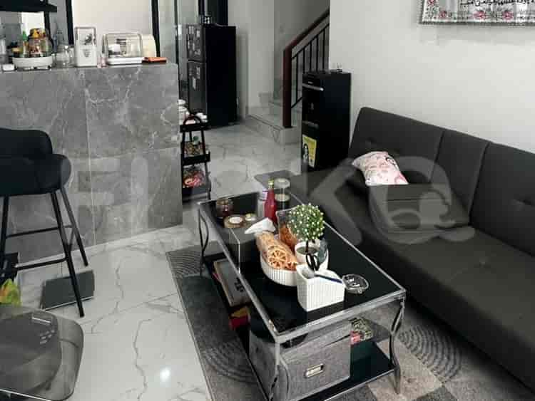 Dijual Rumah 4 BR, Luas 130 m2 di Bintaro, Bintaro - RHAS608 2