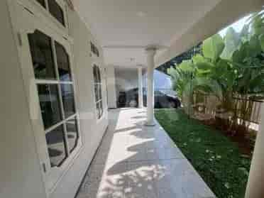 Disewakan Rumah 4 BR, Luas 300 m2 di Kebayoran baru, Blok M - RHAebf 2