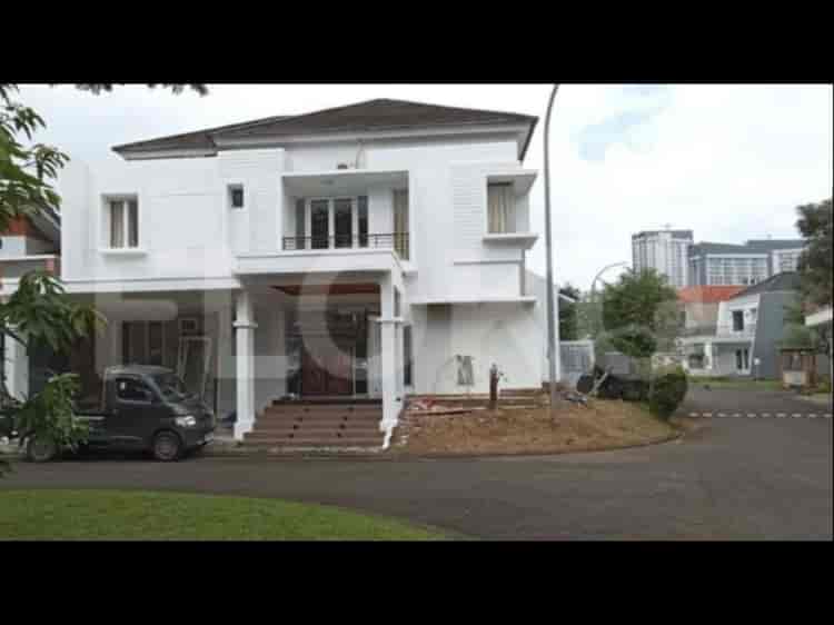 430 sqm, 5 BR house for sale in Komplek BSD, Tangerang - RHAS069 1