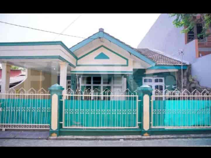 RHAS96a | House in Bekasi Utara for Sale with 3BR & 1 Carport 1