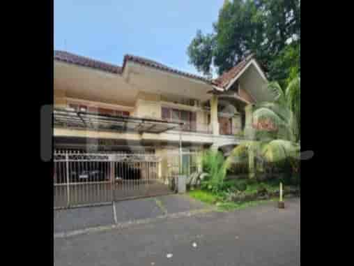 Dijual Rumah 4 BR, Luas 300 m2 di Senopati - Jakarta Selatan, Senopati - RHASdc2 1