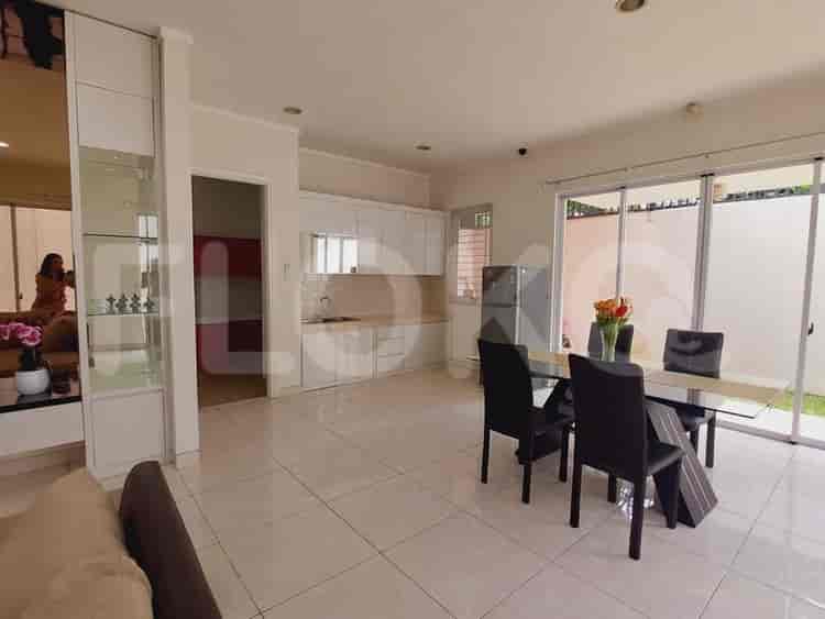 Disewakan Rumah 4 BR, Luas 300 m2 di Depark, BSD, BSD - RHAe06 4