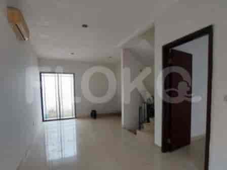 Dijual Rumah 3 BR, Luas 130 m2 di Perumahan Green Lake City, Cengkareng - RHASe23 1