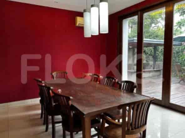 Disewakan Rumah 4 BR, Luas 650 m2 di Tebet - Jakarta Selatan, Tebet - RHA704 4