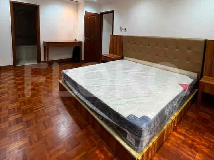3 Bedroom on Middle Floor for Rent in Kusuma Chandra Apartment - fsue1d 2