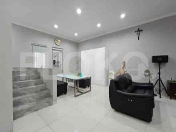 Dijual Rumah 6 BR, Luas 470 m2 di Taman Kebon Jeruk , Kebon Jeruk - RHAS401 3