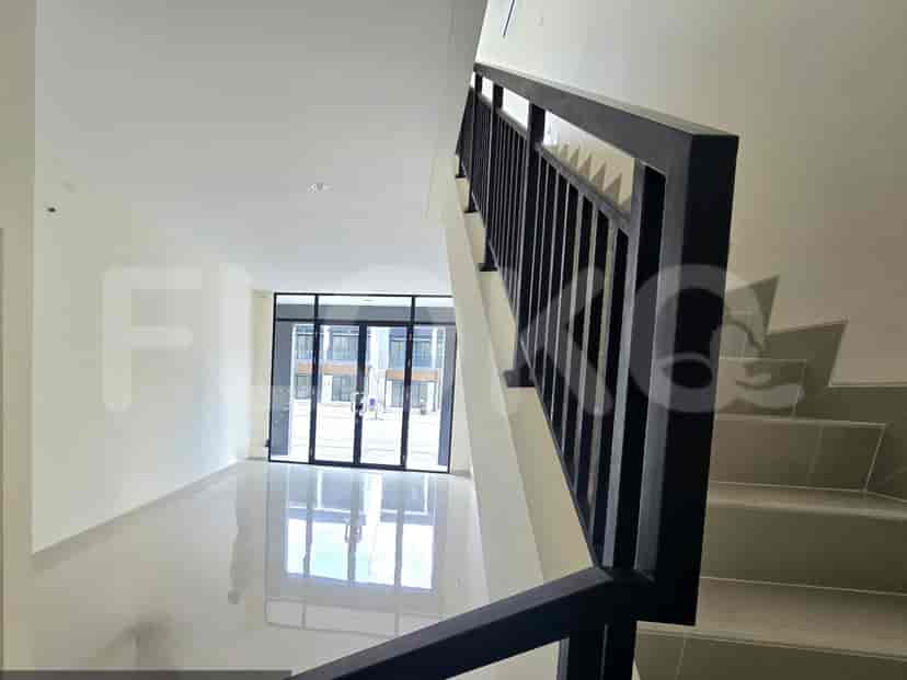 Dijual Ruko Luas 347 m2 di Hampton, Gading Serpong 4