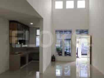 Disewakan Rumah 3 BR, Luas 132 m2 di Citra Garden 5 - Kalideres, Cengkareng - RHAc0b 1