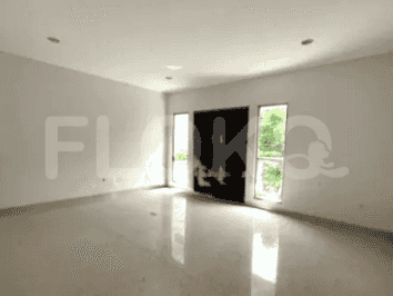 Disewakan Rumah 4 BR, Luas 405 m2 di Komplek Golf Island - PIK, Penjaringan - RHA0e7 2