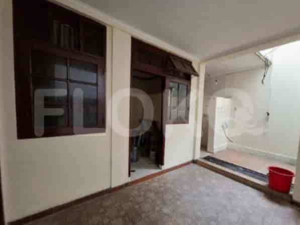 Disewakan Rumah 4 BR, Luas 300 m2 di Kebayoran Baru, Gandaria - RHA6ec 5