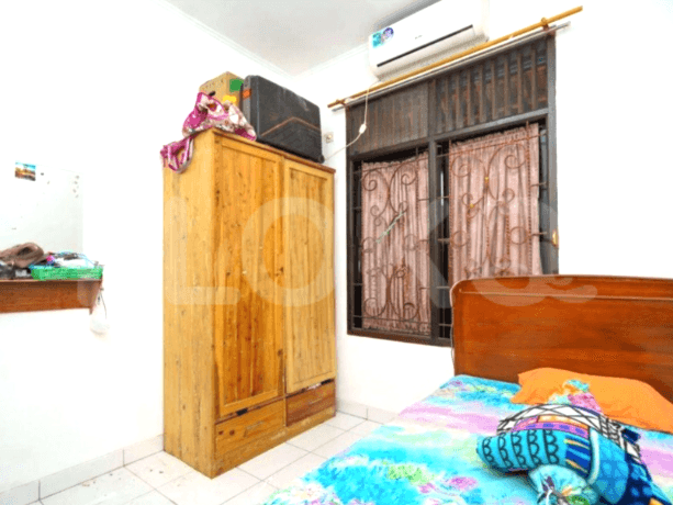 Dijual Rumah 3 BR, Luas 90 m2 di Sukatani - Depok, Depok - RHAS40b 4