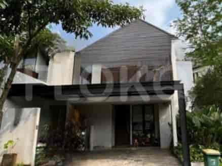 Dijual Rumah 3 BR, Luas 200 m2 di Serenia Hills Cluster Quantum, Lebak Bulus - RHASab6 1