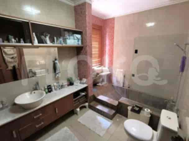 RHAS8eb | House in Cipete for Sale with 4 Carports 6