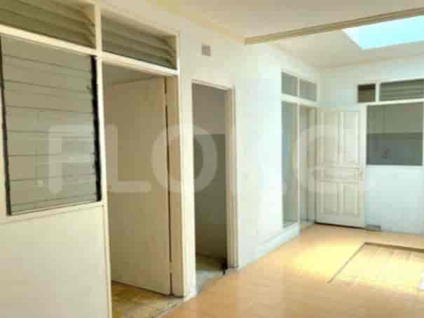 Dijual Rumah 2 BR, Luas 180 m2 di Pondok Indah - Jakarta Selatan, Pondok Indah - RHASb99 4