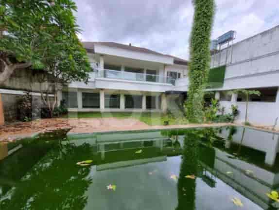 Disewakan Rumah 5 BR, Luas 600 m2 di Jl. Pejaten Raya, Pejaten - RHAa78 5