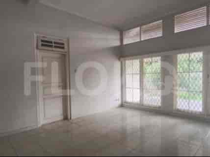 Dijual Rumah 4 BR, Luas 300 m2 di Tanah Sareal - Bogor, Bogor - RHAS70e 4
