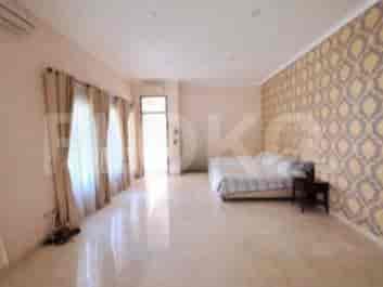 700 sqm, 5 BR house for rent in Bukit Golf Pondok Indah, Pondok Indah - RHAcbd 2