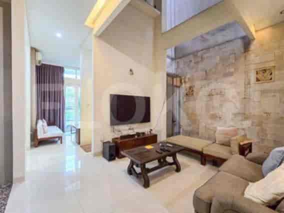 RHAS55e | House in Puri Indah for Sale: 3 Floors with Carport 4