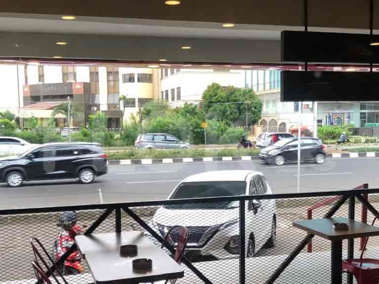 630 sqm, shophouse for rent in Jalan Boulevard Barat Raya, Kelapa Gading 4