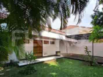 Disewakan Rumah 3 BR, Luas 400 m2 di Taman Sanjaya - Kebayoran Baru, Gandaria - RHAcda 1