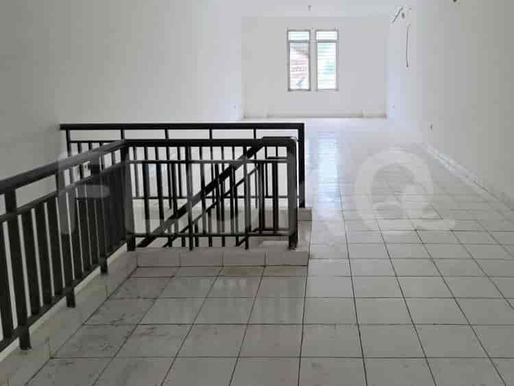 Disewakan Ruko Luas 212 m2 di Jalan Pegangsaan Dua, Kelapa Gading - RKRc9b 3