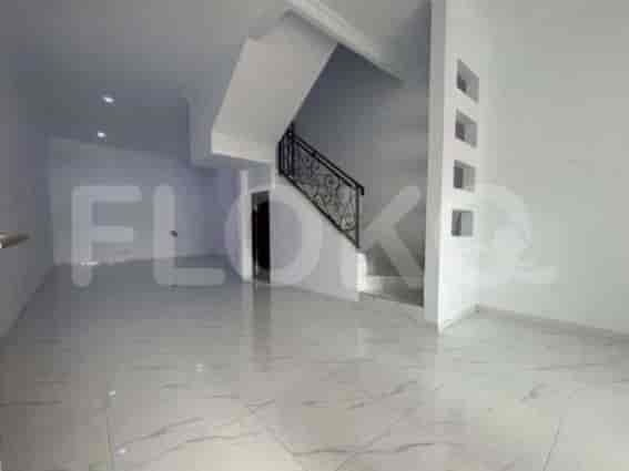 162 sqm, 3 BR house for sale in Jelambar, Grogol - RHAS441 2