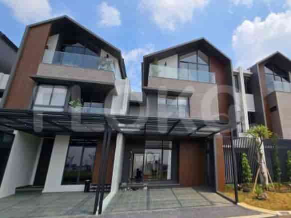 Dijual Rumah 3 BR, Luas 95 m2 di Harapan Indah - Bekasi, Bekasi - RHASf40 1