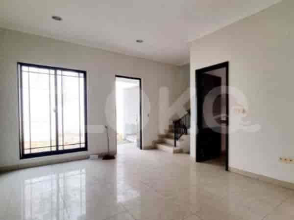 144 sqm, 3 BR house for rent in Cluster Asia - Green Lake City, Tangerang - RHAc68 3