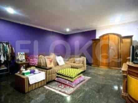 RHASefe | House in Cinere for Sale with 6 Bedrooms | 2 Floors 6