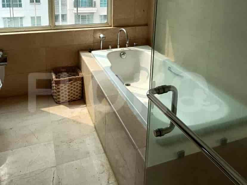 APA8f2ae 15th Floor | 3BR Apartment in Senayan for Sale 9