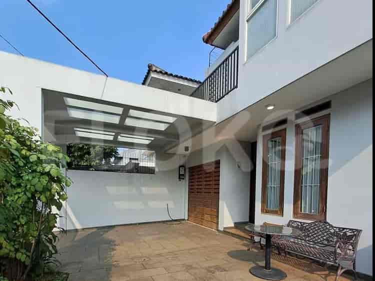 200 sqm, 4 BR house for rent in nearby lebak bulus, Lebak Bulus - RHA01a 1