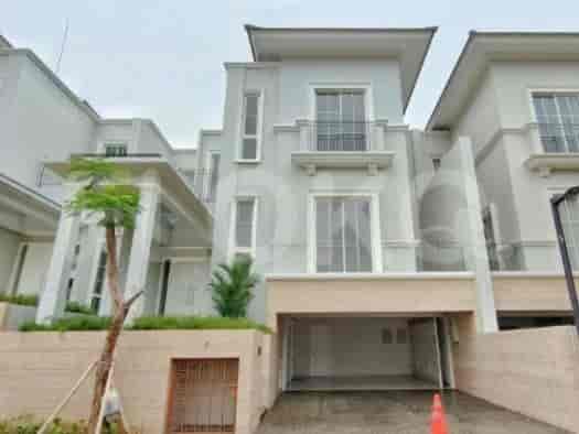 378 sqm, 4 BR house for sale in South Grove Lebak Bulus, Lebak Bulus - RHASa95 1